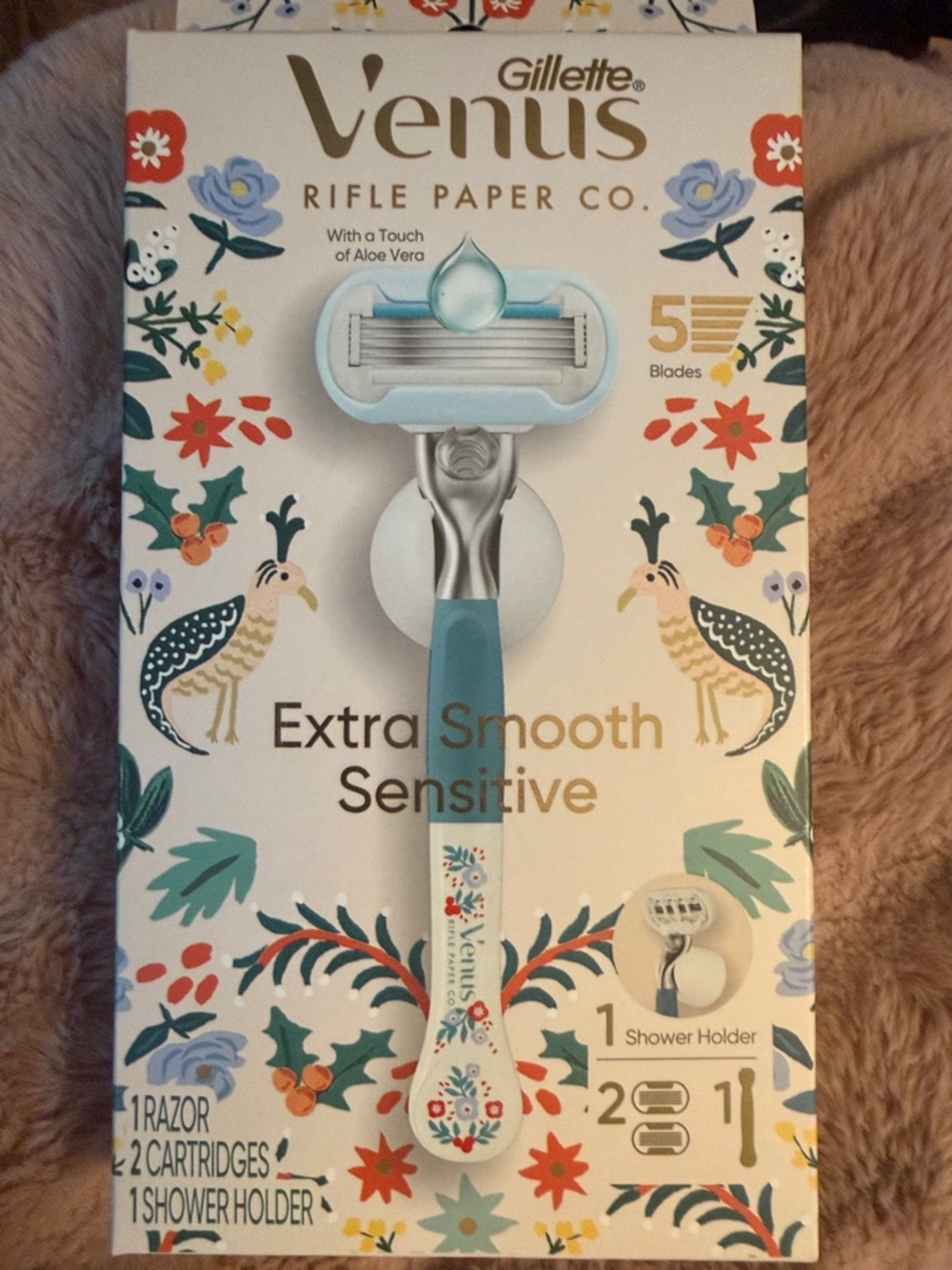 Gillette Venus Extra Smooth Sensitive Razor - Floral Handle, Teal Accents